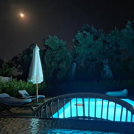 Di Vino * Απόλπαινα