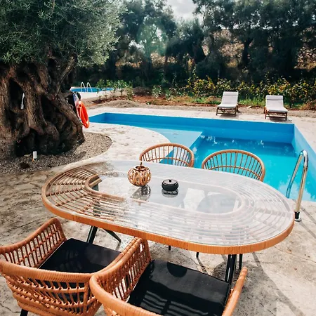 Di Vino Willa Apolpaina