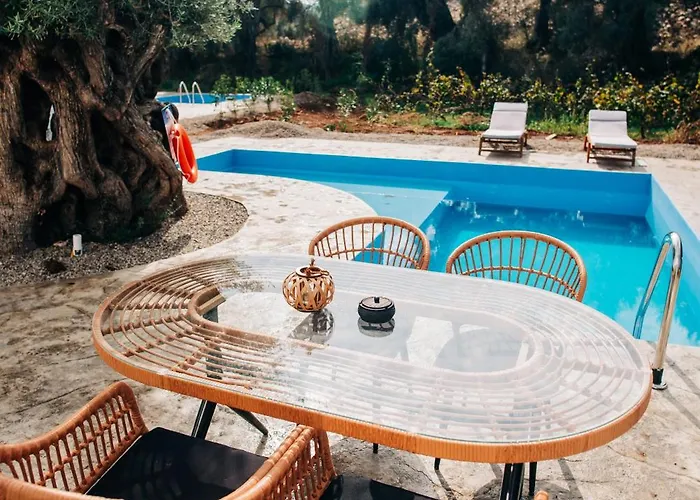 Di Vino Villa Apolpaina