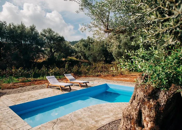 Di Vino Villa Apolpaina